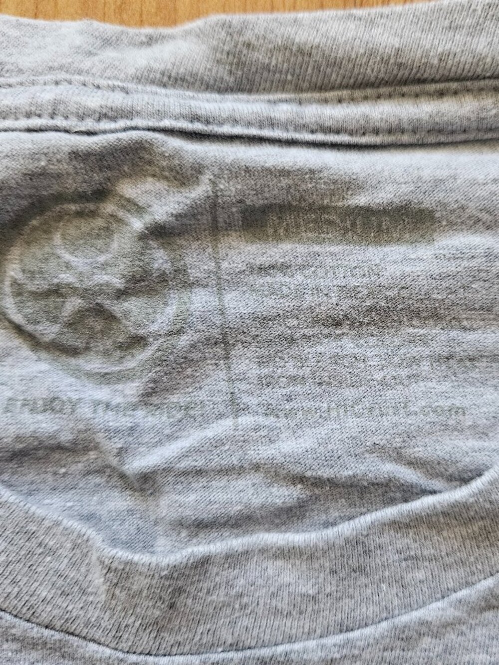 Brand new! Hawaiian Island Creations gray Tee with Hawaii graphic - Medium - Picture 3 of 3